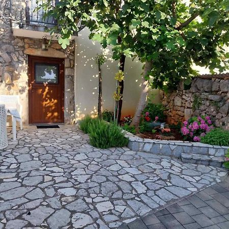 Apartments Nella Sveti Anton (Krk) Exterior foto